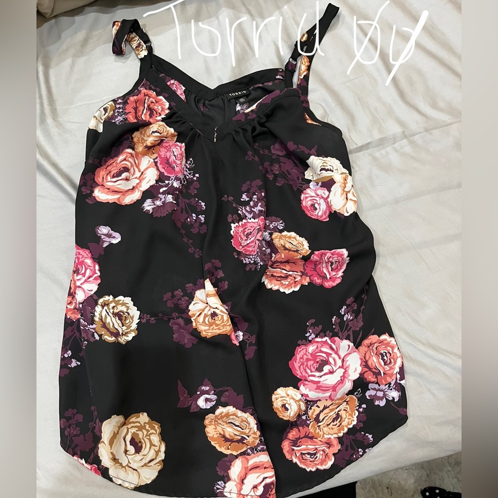 Torrid floral tank size 00